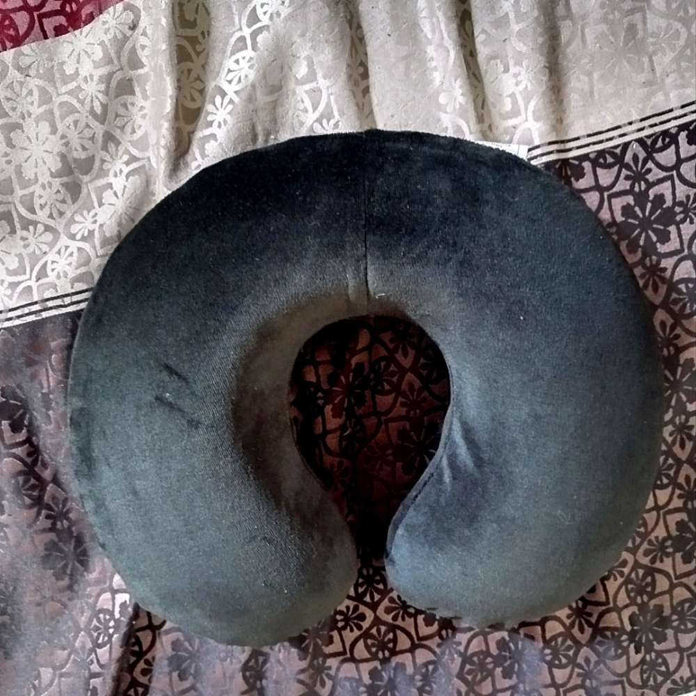 4 for 1 Memory Foam Travel Neck Pillow